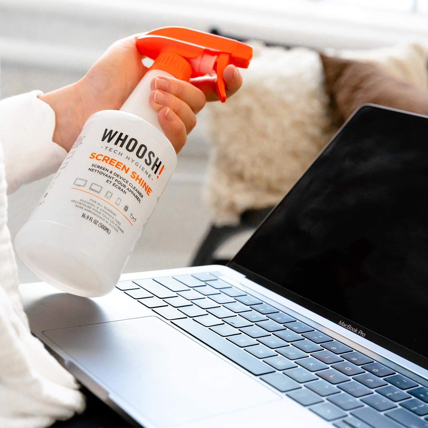! Nettoyant pour écran de télévision Pro 500 ML pour OLED, moniteurs LED avec Chiffon Microfibre – Non Toxique, sans Alcool, sans Traces ni résidus pour la Maison, Le Bureau et Le Studio 500 ml (Lot de 1)