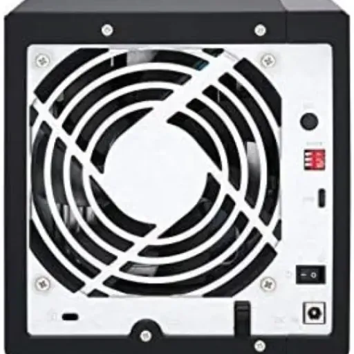 Test QNAP TR-004 : un boîtier 4 baies qui fait le job, sans être une bête de course