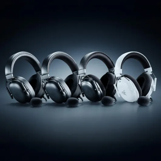Razer BlackShark V3 Pro - Casque ANC sans Fil pour l’Esport - Annulation Active - Haut-parleurs 50mm - Micro HyperClear Amovible - Wireless 2,4 GHz & Bluetooth - FPS - PC/Mac - Noir Noir BlackShark V3 Pro