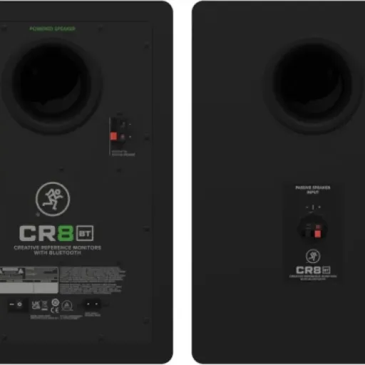 Test Mackie CR8BT : des grosses enceintes polyvalentes qui envoient du lourd sur un bureau